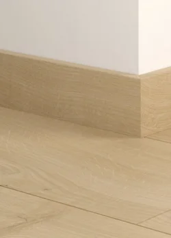Sockel till laminatgolv - Fresh Nordic Oak, INGEN RETURRÄTT!