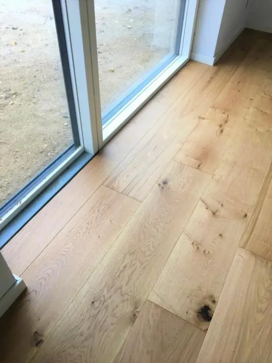 FloorMaster Herrgårdsplanka - Ek natur matt lack 260 mm.