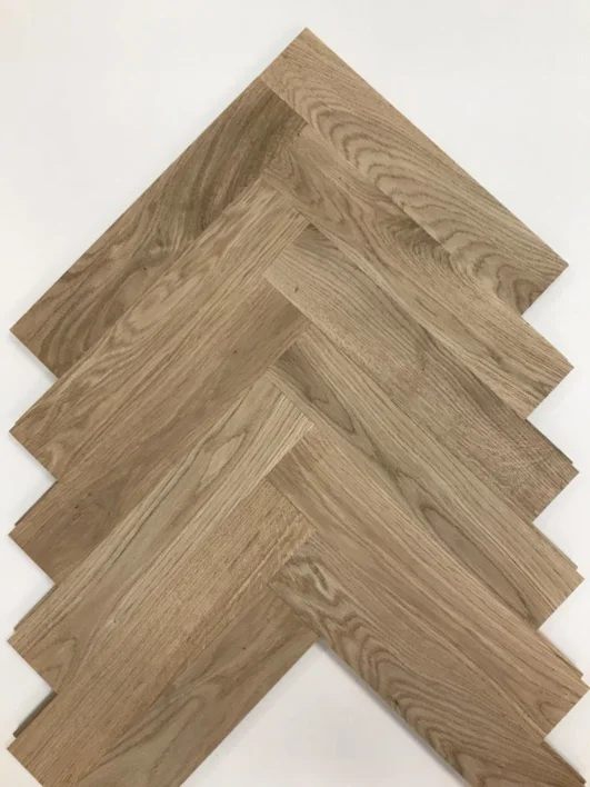 22x70x350 mm. Ek stavparkett natur
