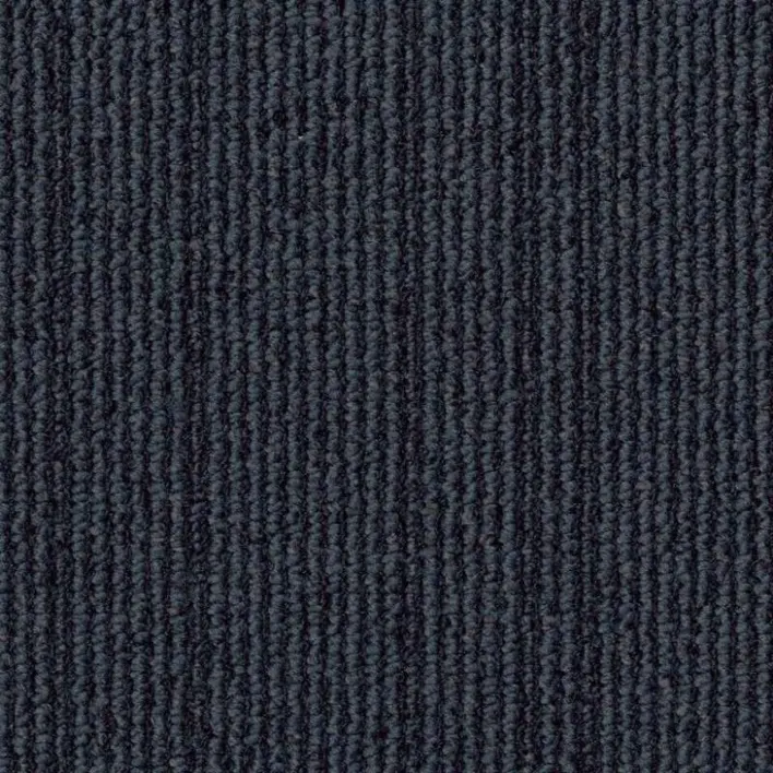 8902