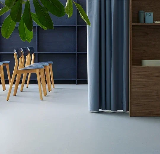 Marmoleum Cocoa - Indigo milk
