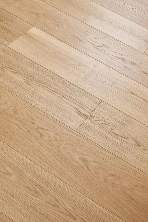 Trägolv - Ek Herregårdsplank 260 mm. Borstad natur mattlack