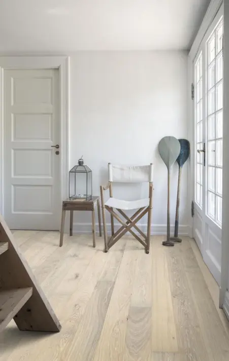 Kährs Classic Nouveau planka, Ek Nouveau Blonde