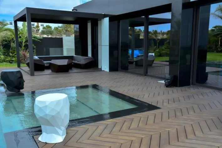 MOSO Bambus X-treme® - Chevron sildeben terrasseplanker, Sikkens overflade -